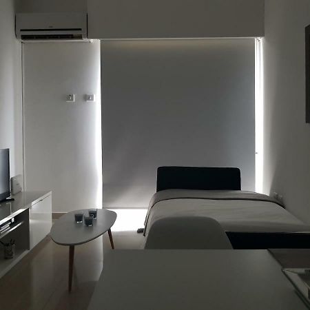 City Pearl - Modern 2 Bed Sea View Apt In City Centre ลิมาซอล ภายนอก รูปภาพ